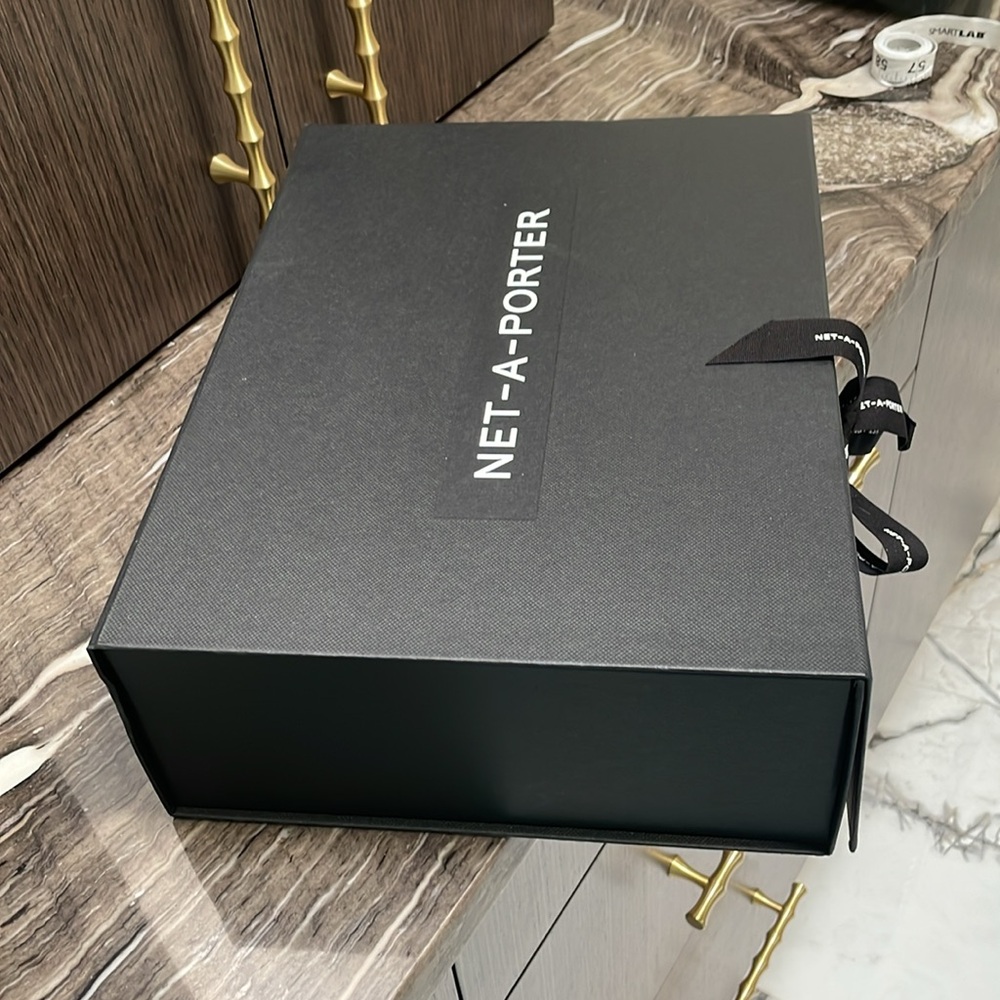 Net-A-Porter Black Gift Box - Picture 5 of 11